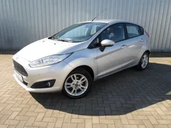 Silber Gebraucht 2016 Ford Fiesta Trend Kleinwagen | 9.980 € (Teuer)
