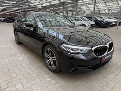 Schwarz Gebraucht 2021 BMW 520 Performance Kombi | 27.690 € (Fairer Preis)