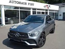 Grau Gebraucht 2020 Mercedes 200 AMG Coupé | 38.100 € (Teuer)