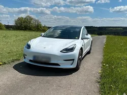 Weiß Gebraucht 2022 Tesla Model 3 Long Range Limousine | 35.000 € (Teuer)