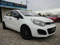 Weiß Gebraucht 2014 Kia Rio Limousine | 5.950 € (Fairer Preis)