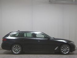 Schwarz Gebraucht 2021 BMW 520 Performance Kombi | 21.380 € (Superpreis)