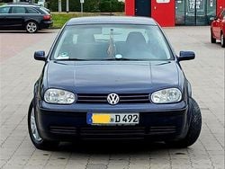 Blau Gebraucht 2002 VW Golf IV Limousine | 1.150 € (Guter Preis)