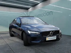 Blau Gebraucht 2024 Volvo S60 Limousine | 42.750 € (Fairer Preis)