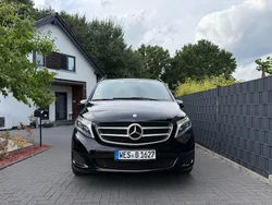 Schwarz Gebraucht 2017 Mercedes V250 Edition Van / Kleinbus | 37.900 € (Guter Preis)