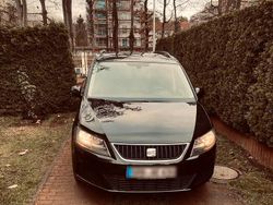 Schwarz Gebraucht 2011 Seat Alhambra Van / Kleinbus | 8.500 € (Fairer Preis)