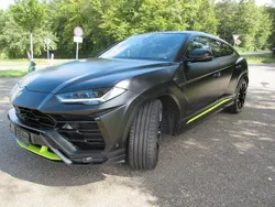 Schwarz Gebraucht 2022 Lamborghini Urus SUV | 247.500 € (Fairer Preis)
