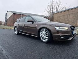 Braun Gebraucht 2014 Audi A4 S-Line Kombi | 19.500 €