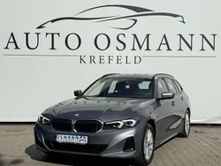 Skyscraper grau metallic Gebraucht 2023 BMW 320 Kombi | 31.950 € (Superpreis)