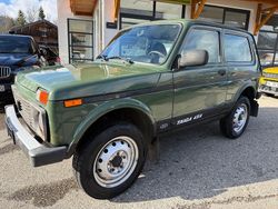 Grün Gebraucht 2016 Lada Taiga SUV | 3.999 €