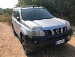 Grau Gebraucht 2009 Nissan X-Trail Platinum SUV | 11.000 €