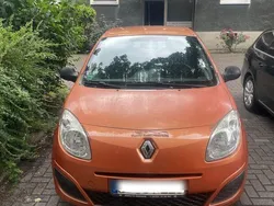 Orange Gebraucht 2010 Renault Twingo Authentique Kleinwagen | 2.100 € (Fairer Preis)