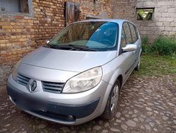 Grau Gebraucht 2005 Renault Grand Scénic II Expression Van / Kleinbus | 500 € (Guter Preis)