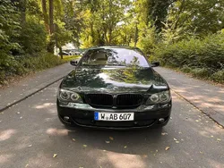 Grün Gebraucht 2006 BMW 750 Sport Line Limousine | 8.500 € (Etwas zu teuer)