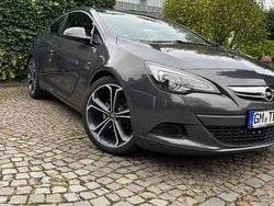 Grau Gebraucht 2014 Opel Astra GTC OPC Limousine | 9.199 € (Etwas zu teuer)