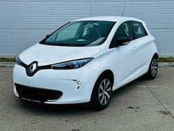 Weiß Gebraucht 2017 Renault Zoe Life Kleinwagen | 8.800 € (Fairer Preis)