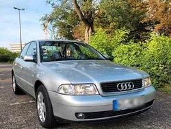 Grau Gebraucht 1999 Audi A4 Limousine | 2.000 € (Guter Preis)