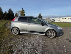 Grau Gebraucht 2009 Fiat Grande Punto Sport Kleinwagen | 2.700 € (Fairer Preis)