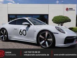 Grau Gebraucht 2023 Porsche 911 | 329.911 €
