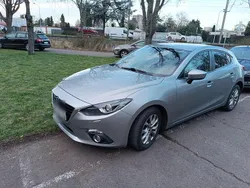 Silber Gebraucht 2014 Mazda 3 Sports-Line Limousine | 11.000 € (Teuer)