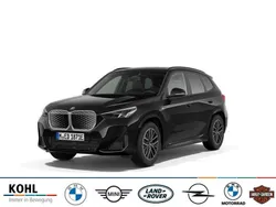 Schwarz Neu 2025 BMW iX1 M Sport SUV | 54.900 €