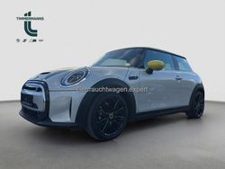 white silver (metallic) Gebraucht 2022 Mini Cooper Kleinwagen | 17.190 € (Fairer Preis)