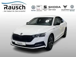 Weiss Gebraucht 2022 Skoda Octavia Limousine | 22.950 € (Teuer)