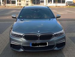 Grau Gebraucht 2018 BMW M550 Limousine | 41.000 € (Fairer Preis)