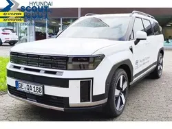 Weiß (creamy white) Gebraucht 2024 Hyundai Santa Fe Signature SUV | 52.970 €