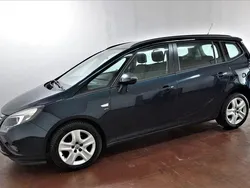 Grün Gebraucht 2015 Opel Zafira Tourer drive Van / Kleinbus | 7.999 € (Guter Preis)