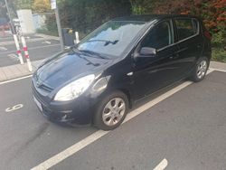 Schwarz Gebraucht 2010 Hyundai i20 Kleinwagen | 2.999 € (Etwas zu teuer)
