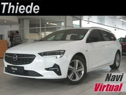 Weiß Gebraucht 2022 Opel Insignia Elegance Kombi | 15.650 € (Guter Preis)