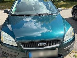 Grün Gebraucht 2005 Ford Focus Kombi | 2.499 € (Teuer)