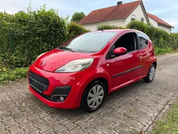 Rot Gebraucht 2012 Peugeot 107 Kleinwagen | 2.200 € (Etwas zu teuer)