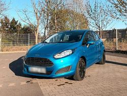 Blau Gebraucht 2014 Ford Fiesta Kleinwagen | 5.900 €