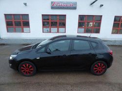 Schwarz Gebraucht 2010 Opel Astra Edition Limousine | 4.300 € (Fairer Preis)