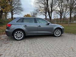 Grau Gebraucht 2016 Audi A3 Design Limousine | 17.250 € (Guter Preis)