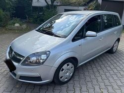 Starsilber/silver iii Gebraucht 2006 Opel Zafira Van / Kleinbus | 2.850 € (Guter Preis)
