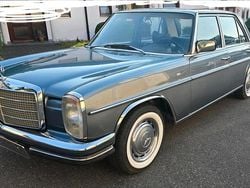 Blau Gebraucht 1976 Mercedes W115 Limousine | 8.500 €