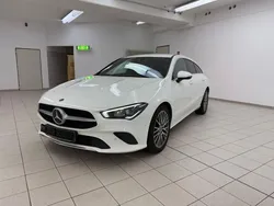 Weiß Gebraucht 2020 Mercedes CLA200 Shooting Brake Kombi | 22.900 € (Guter Preis)