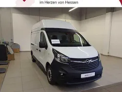Casablancaweiß Gebraucht 2018 Opel Vivaro S Van | 11.490 € (Guter Preis)