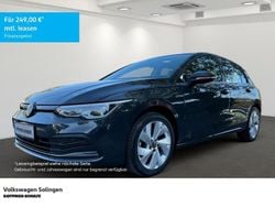 Grau Gebraucht 2021 VW Golf VIII Style Limousine | 18.950 € (Guter Preis)