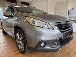 Grau Gebraucht 2015 Peugeot 2008 Allure SUV | 8.999 € (Fairer Preis)