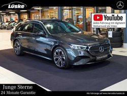 Grau Gebraucht 2024 Mercedes E220 Avantgarde Kombi | 52.400 € (Fairer Preis)