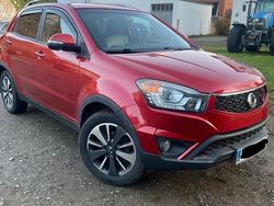 Rot Gebraucht 2015 Ssangyong (KGM) Korando SUV | 8.700 € (Guter Preis)