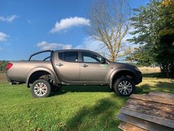 Braun Gebraucht 2015 Mitsubishi L200 Diamant Edition Abholung | 16.990 €