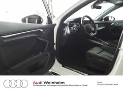 Ibisweiß Gebraucht 2022 Audi A3 Sportback e-tron Ambiente Limousine | 28.491 € (Etwas zu teuer)