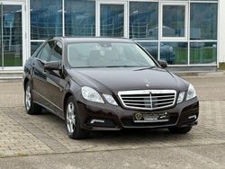Braun Gebraucht 2009 Mercedes E250 Avantgarde Limousine | 8.299 € (Fairer Preis)