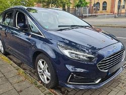Blau Gebraucht 2020 Ford S-MAX Titanium Van / Kleinbus | 12.999 € (Fairer Preis)