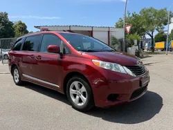 Rot Gebraucht 2011 Toyota Sienna Van / Kleinbus | 8.999 €